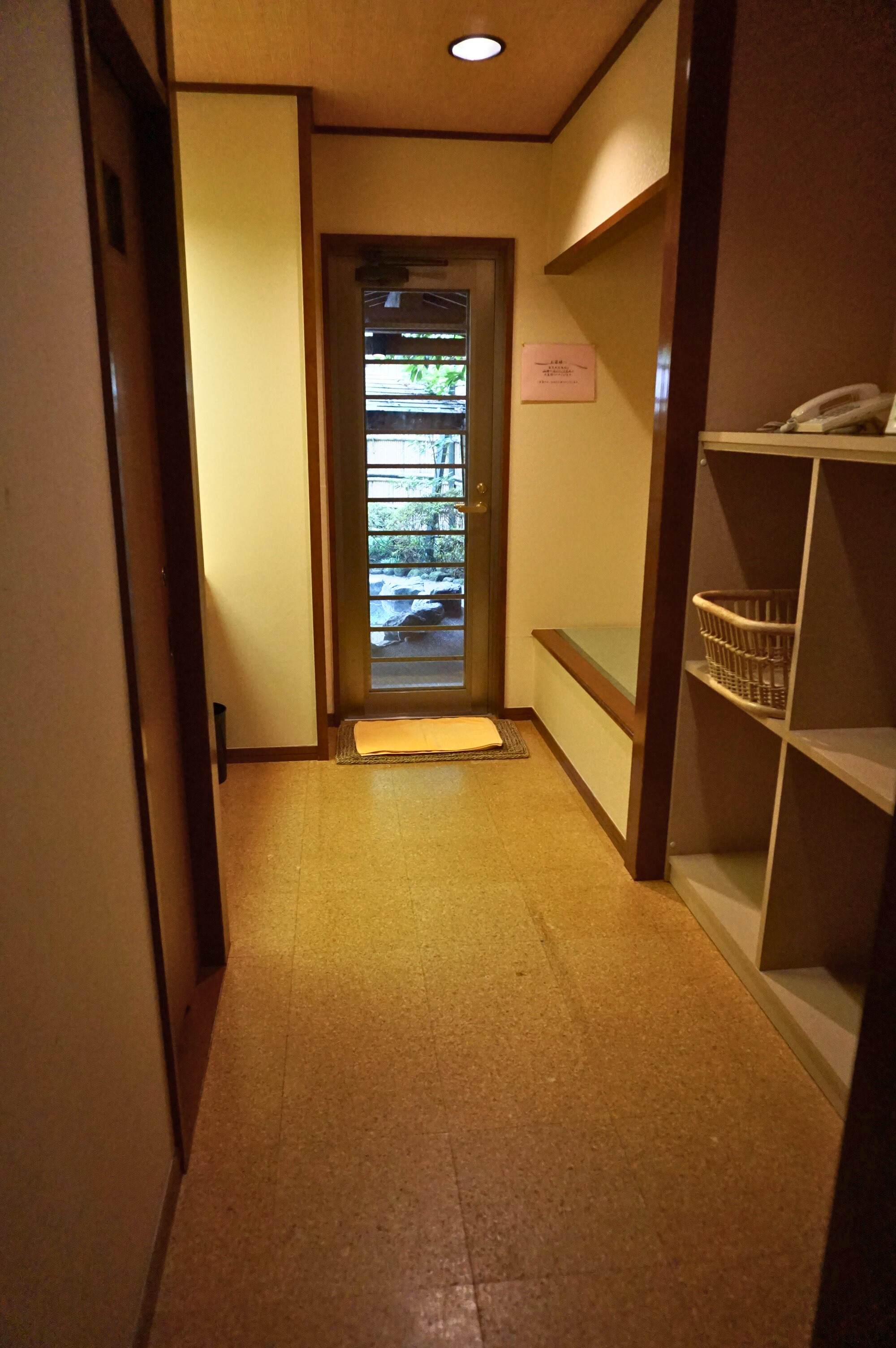 1階_渓流露天風呂