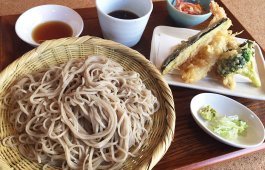 手打ちそばと天ぷら