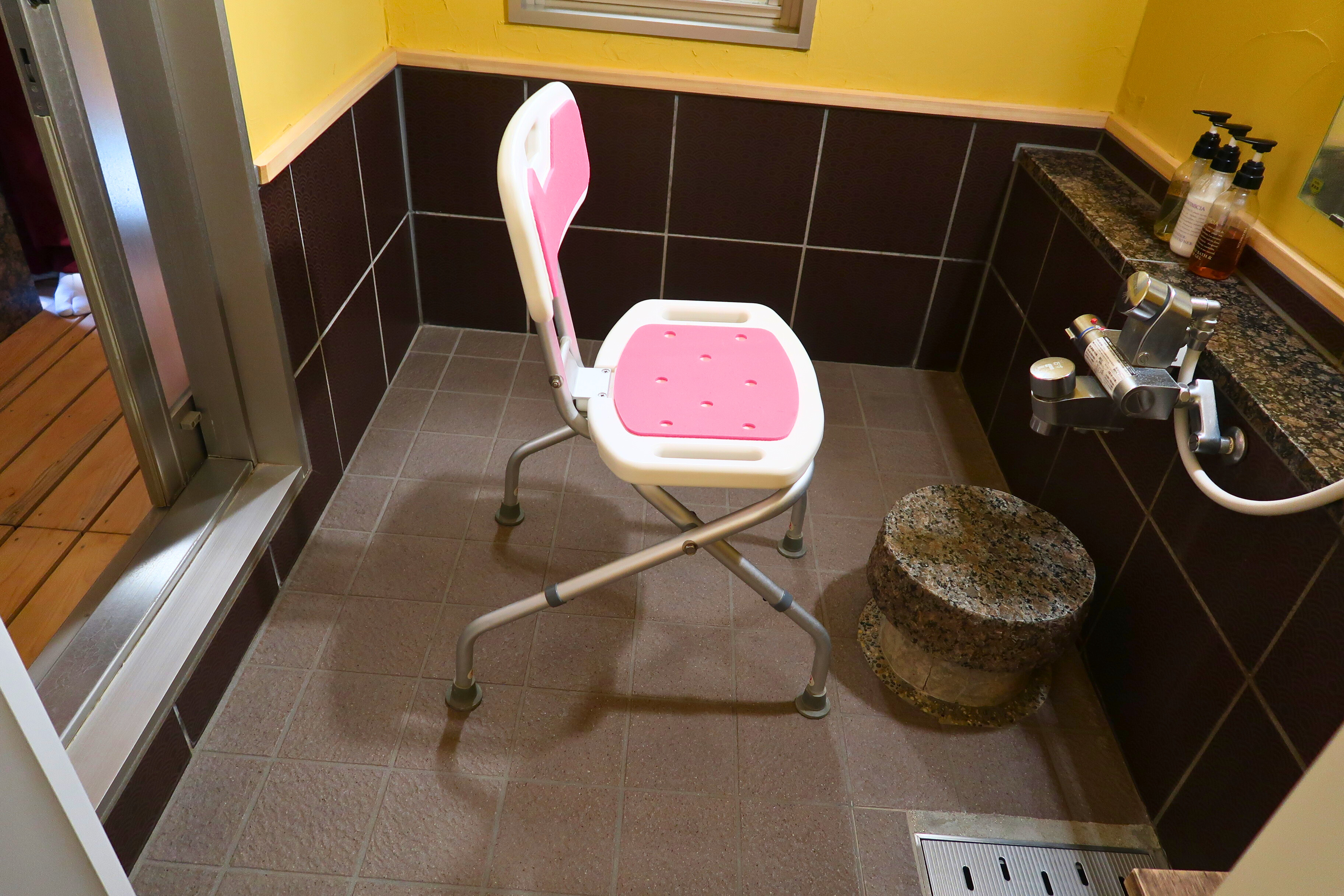 1階_福の杉(シャワーチェア貸出あり)